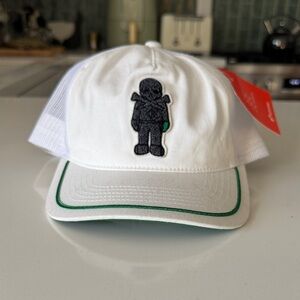 WHITE SKULL & TEES TALL TRUCKER HAT